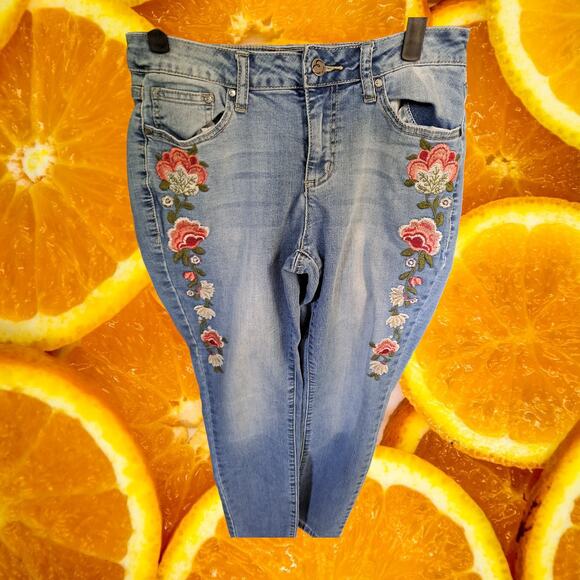 Earl Skinny‎ Ankle Jeans With Embroidered Flowers Size 8 - Picture 1 of 5